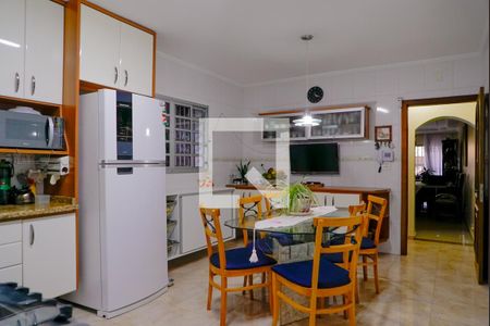 Casa à venda com 200m², 4 quartos e 5 vagasCozinha