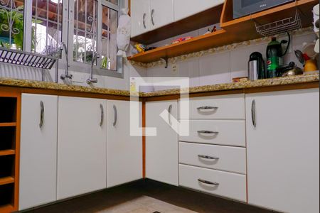 Casa à venda com 200m², 4 quartos e 5 vagasCozinha