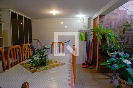Casa à venda com 200m², 4 quartos e 5 vagasQuintal