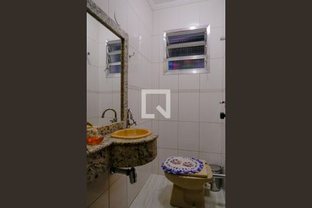 Casa à venda com 200m², 4 quartos e 5 vagasLavabo