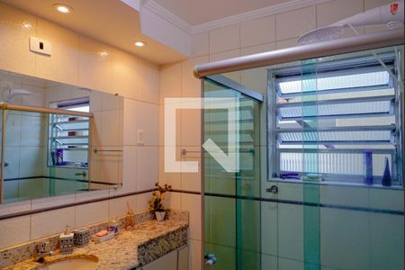 Casa à venda com 200m², 4 quartos e 5 vagasBanheiro 1