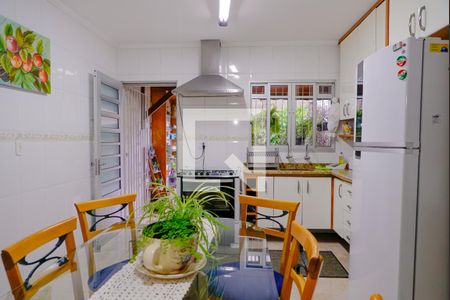 Casa à venda com 200m², 4 quartos e 5 vagasCozinha