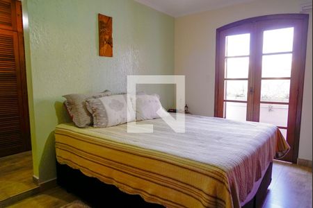 Casa à venda com 200m², 4 quartos e 5 vagasSuíte 1