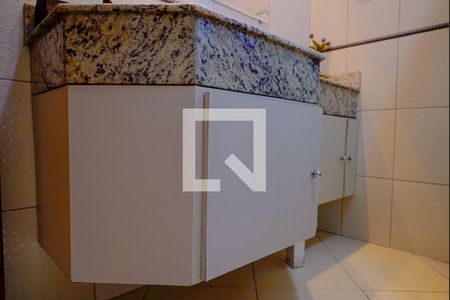 Casa à venda com 200m², 4 quartos e 5 vagasBanheiro 1