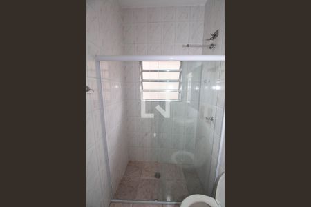 Banheiro Inferior de casa à venda com 3 quartos, 150m² em Vila Antonieta, São Paulo