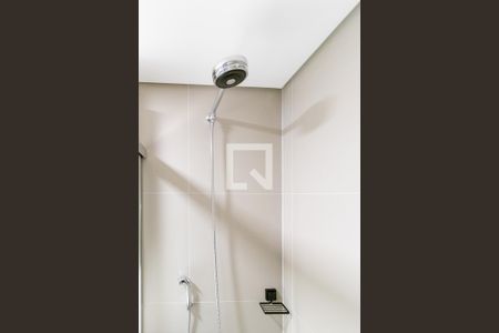 Detalhe do banheiro de kitnet/studio para alugar com 1 quarto, 26m² em Água Verde, Curitiba