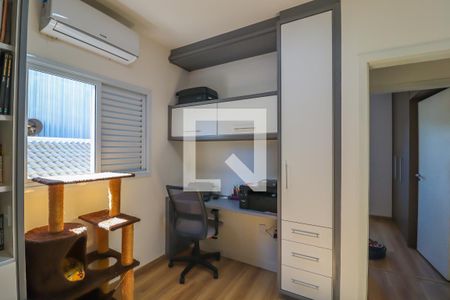 Casa de condomínio à venda com 152m², 3 quartos e 2 vagasQuarto 2