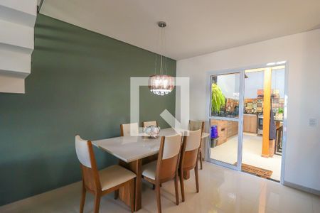 Sala de casa de condomínio para alugar com 3 quartos, 150m² em Jardim Carolina, Jundiaí