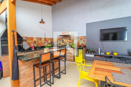 Casa de condomínio à venda com 152m², 3 quartos e 2 vagasÁrea gourmet