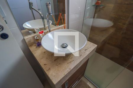 Casa de condomínio à venda com 152m², 3 quartos e 2 vagasBanheiro