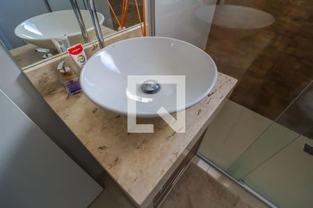 Casa de condomínio à venda com 152m², 3 quartos e 2 vagasBanheiro