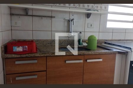 Apartamento à venda com 77m², 2 quartos e 1 vagaCozinha 