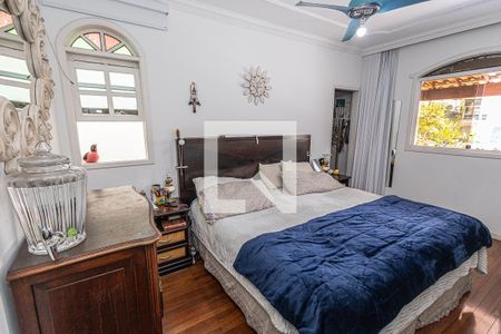 Casa à venda com 591m², 4 quartos e 3 vagasQuarto 3 / Suite e closet