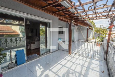 Casa à venda com 591m², 4 quartos e 3 vagasVaranda
