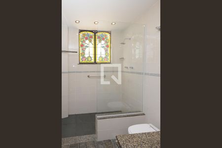 Apartamento para alugar com 160m², 4 quartos e 1 vaga Apartamento para alugar com 160m², 4 quartos e 1 vagaBanheiro Corredor