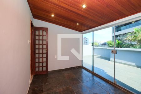 Apartamento para alugar com 160m², 4 quartos e 1 vaga Apartamento para alugar com 160m², 4 quartos e 1 vagaHall social