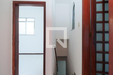 Apartamento para alugar com 160m², 4 quartos e 1 vaga Apartamento para alugar com 160m², 4 quartos e 1 vagaHall