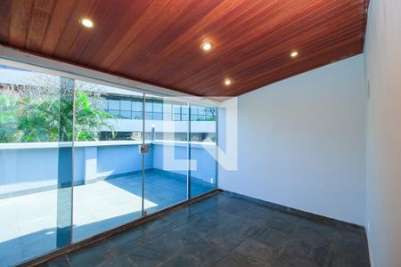 Apartamento para alugar com 160m², 4 quartos e 1 vaga Apartamento para alugar com 160m², 4 quartos e 1 vagaHall social