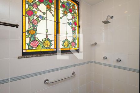 Apartamento para alugar com 160m², 4 quartos e 1 vaga Apartamento para alugar com 160m², 4 quartos e 1 vagaBanheiro Corredor