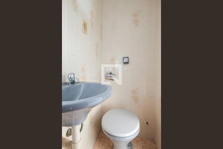 Apartamento para alugar com 160m², 4 quartos e 1 vaga Apartamento para alugar com 160m², 4 quartos e 1 vagaBanheiro de serviço