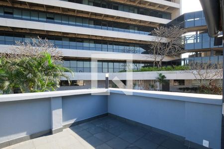 Apartamento para alugar com 160m², 4 quartos e 1 vaga Apartamento para alugar com 160m², 4 quartos e 1 vagaVaranda