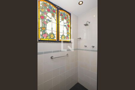 Apartamento para alugar com 160m², 4 quartos e 1 vaga Apartamento para alugar com 160m², 4 quartos e 1 vagaBanheiro Corredor