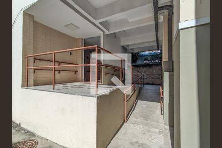 Apartamento para alugar com 160m², 4 quartos e 1 vaga Apartamento para alugar com 160m², 4 quartos e 1 vagaFachada e portaria