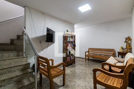 Sala de casa à venda com 4 quartos, 150m² em Vila Carrao, São Paulo