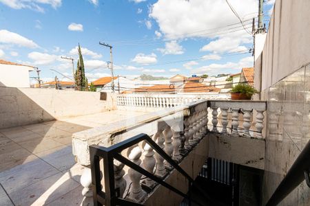 Casa à venda com 150m², 4 quartos e 3 vagasVaranda - Escadas