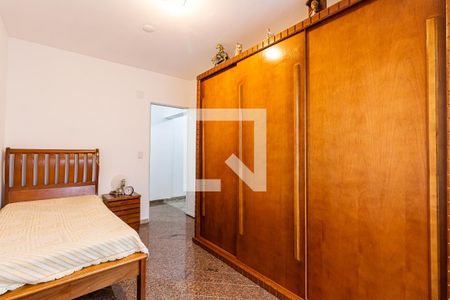 Dormitório 1 de casa à venda com 4 quartos, 150m² em Vila Carrao, São Paulo