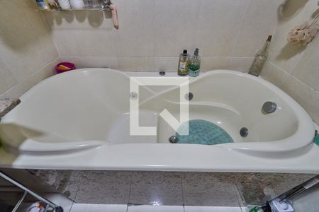 Apartamento à venda com 116m², 2 quartos e 1 vaga Banheiro da Suíte