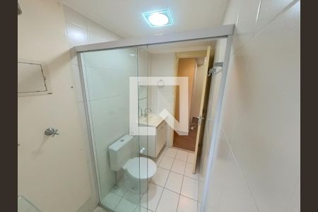 Apartamento à venda com 65m², 2 quartos e 1 vaga Apartamento à venda com 65m², 2 quartos e 1 vagaBanheiro