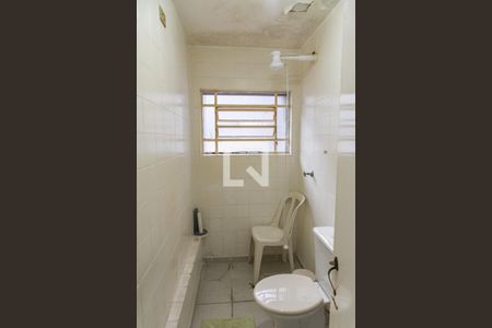 Casa para alugar com 360m², 5 quartos e 3 vagasBanheiro de serviço