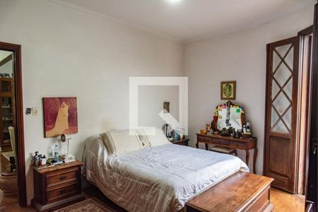 Suíte de casa à venda com 5 quartos, 360m² em Jardim da Gloria, São Paulo
