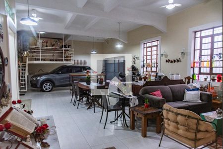 Casa para alugar com 360m², 5 quartos e 3 vagasSala de convivência