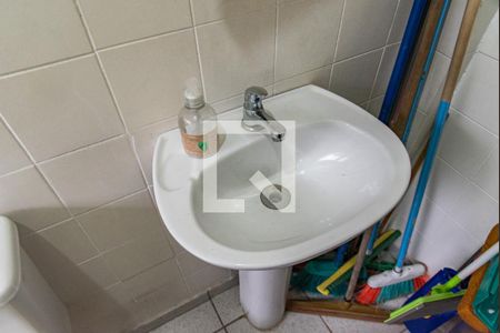 Casa para alugar com 360m², 5 quartos e 3 vagasBanheiro de serviço