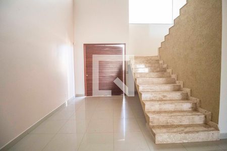 Sala de casa à venda com 4 quartos, 200m² em Jardim Atlântico, Goiânia