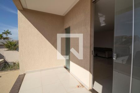Sacada de casa à venda com 4 quartos, 200m² em Jardim Atlântico, Goiânia