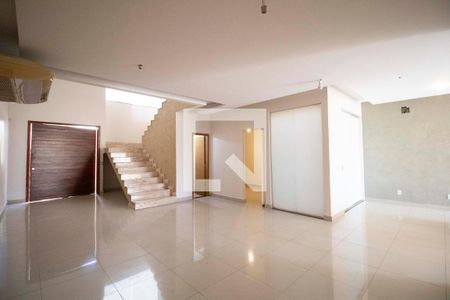 Casa à venda com 4 quartos, 200m² em Jardim Atlântico, Goiânia
