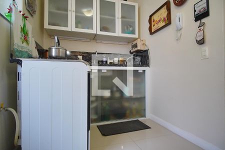 Apartamento para alugar com 64m², 2 quartos e 1 vagaCozinha