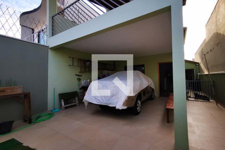 Casa à venda com 110m², 3 quartos e 2 vagas Casa à venda com 110m², 3 quartos e 2 vagasGaragem
