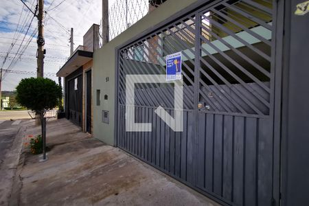 Casa à venda com 110m², 3 quartos e 2 vagas Casa à venda com 110m², 3 quartos e 2 vagasFachada