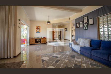 Casa à venda com 4 quartos, 390m² em Jardim Caxambu, Jundiaí