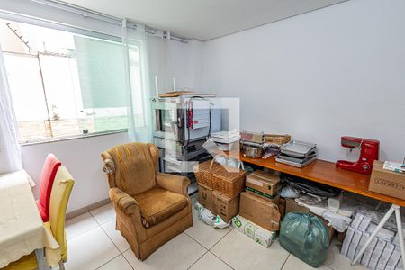 Sala de apartamento à venda com 2 quartos, 115m² em Heliópolis, Belo Horizonte