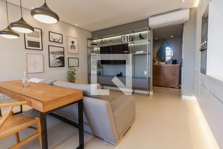 Sala de apartamento para alugar com 1 quarto, 63m² em Centro, Florianópolis