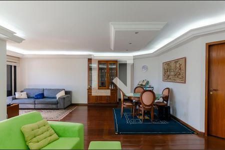 Apartamento à venda com 127m², 2 quartos e 2 vagasSala