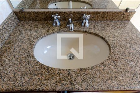 Apartamento à venda com 127m², 2 quartos e 2 vagasBanheiro Social