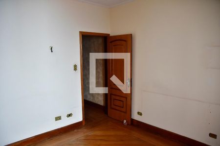 Casa à venda com 533m², 4 quartos e 4 vagasQuarto 2