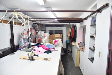 Casa à venda com 533m², 4 quartos e 4 vagasDespensa