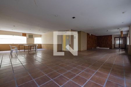 Apartamento à venda com 100m², 2 quartos e 1 vagaSalão de Festas